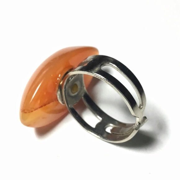 Large Vintage Domed Marquise Shape Carnelian Agate 1960s Modernist Ring - Picture 2 of 3